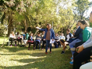 Santa Elena: exigen soluciones, cansados de dar clases bajo un árbol