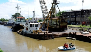 Entregar la dirección de Vías Navegables  es entregar la soberanía sobre nuestro río Paraná (*)