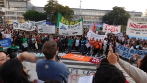 En las calles para defender el futuro: Paran&aacute; march&oacute; en la cuarta movilizaci&oacute;n federal universitaria