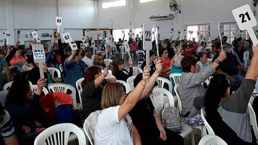 El Gobierno cort&oacute; el di&aacute;logo y los docentes vuelven al paro