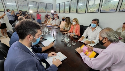 45% hasta agosto: docentes y Gobierno acordaron la recomposici&oacute;n salarial