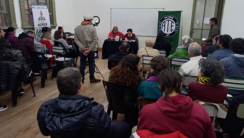 Se presentó en Paraná un libro sobre Javier Milei y la batalla cultural en la Argentina