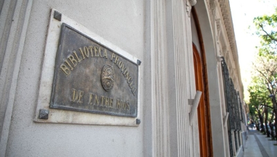 La Biblioteca Provincial celebra 51 años y renueva su espacio verde