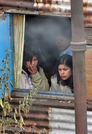 Pa&iacute;s tajeado en dos