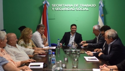 El Gobierno da por sentado el inicio de clases pero AGMER declar&oacute; la situaci&oacute;n en conflicto