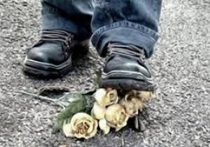 De flores rotas&hellip;